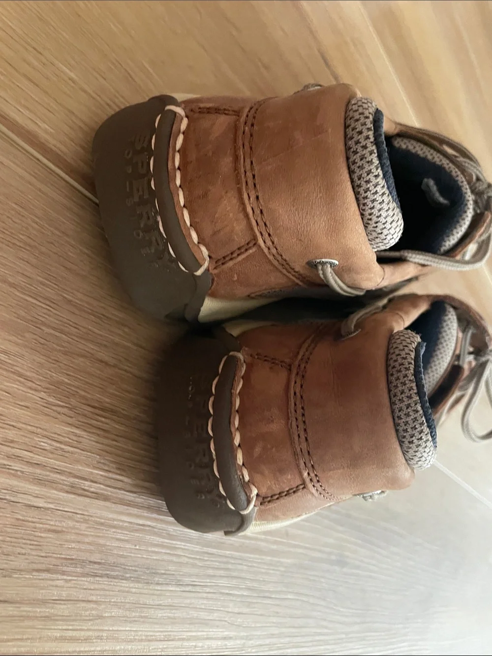 Sperry Men’s Tan Leather Two-Eye Boat Shoes like new